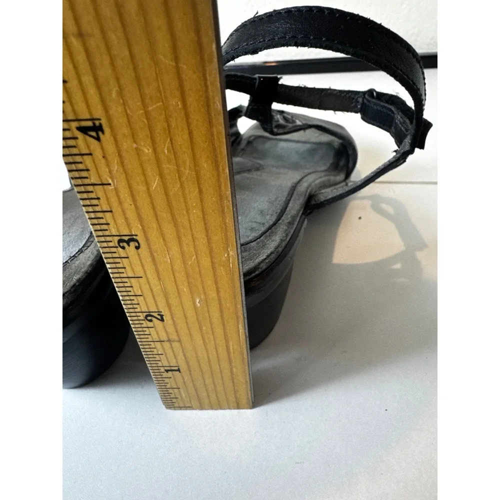 Naot Sandals Size 37 6.5 7 Leather T-Strap Wedge Comfort Gorpcore Minimalist